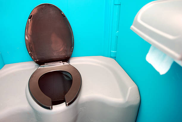Affordable portable toilet rental in Beckett Ridge, OH